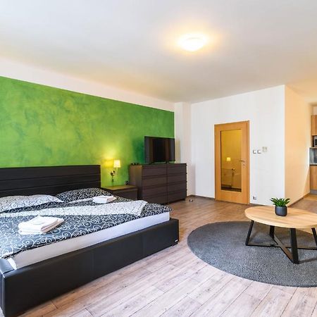 Pilsner Apartments Plzen Exterior photo