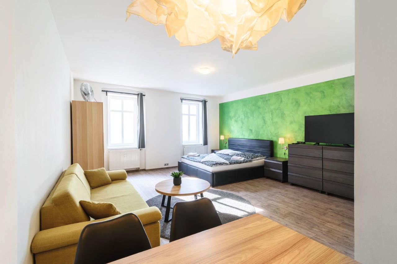 Pilsner Apartments Plzen Exterior photo