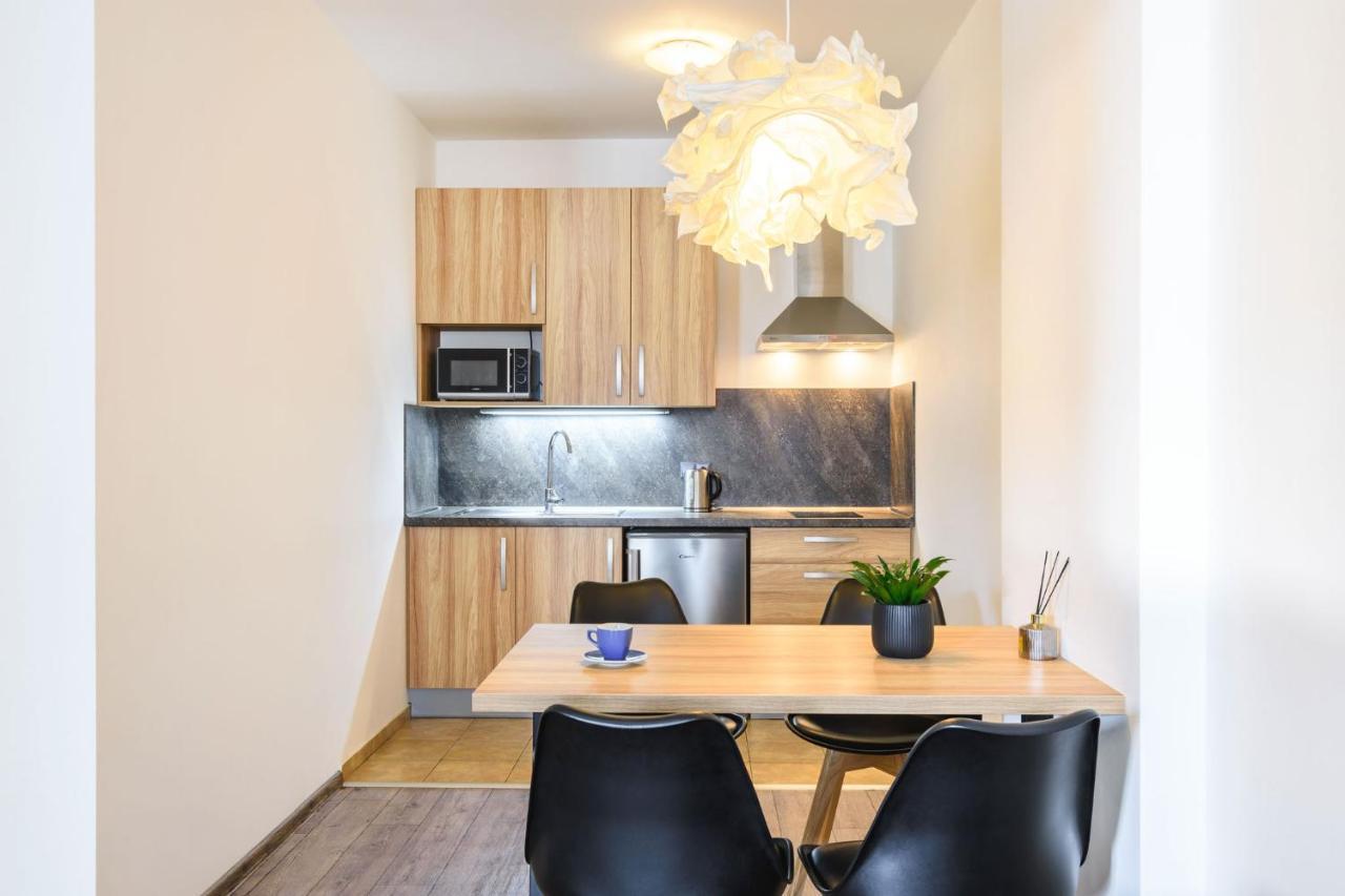 Pilsner Apartments Plzen Exterior photo