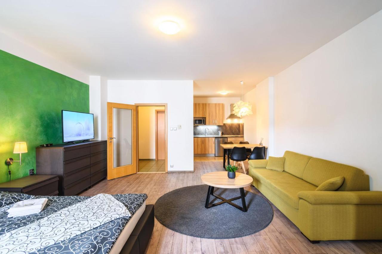 Pilsner Apartments Plzen Exterior photo